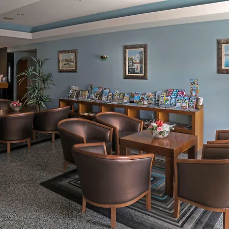 帕拉蒂姆阿拉基玛公寓式酒店 4* 阿尔布费拉