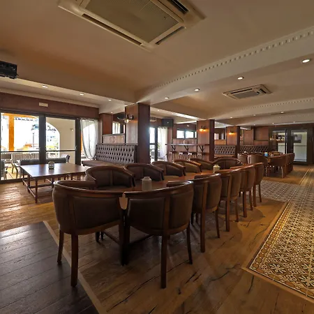 帕拉蒂姆阿拉基玛公寓式酒店 4*